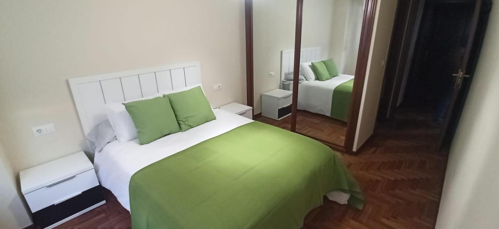 Azale Vigo Apartment Bagian luar foto